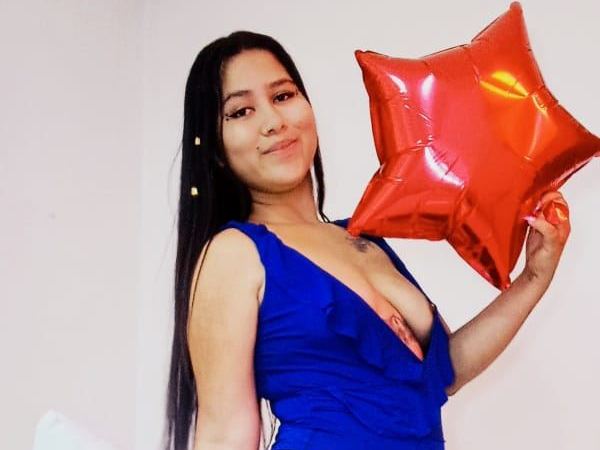 Arigomeez profilbild på webbkameramodell