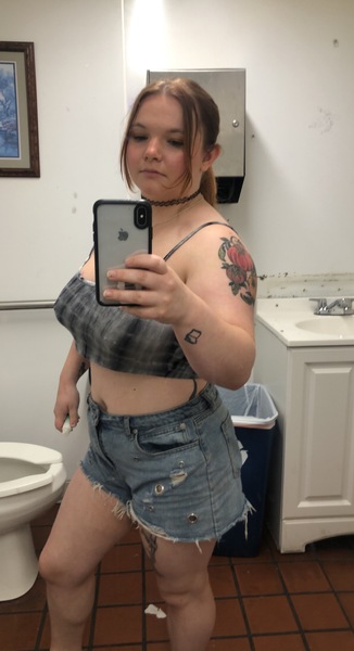 Performer AccidentallyDaisie Photo 1