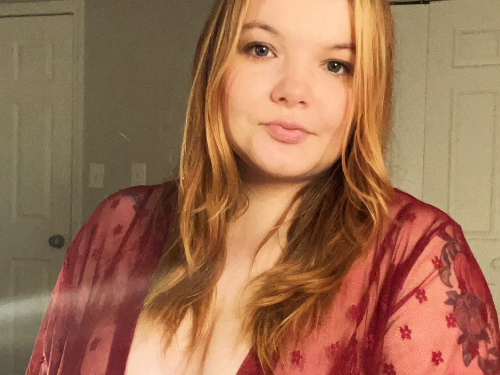 Image de profil du modèle de webcam AccidentallyDaisie