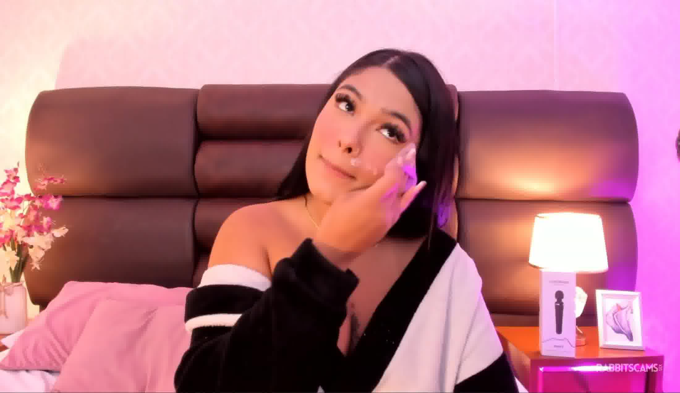 Interprete ThianaGrayy Video 1