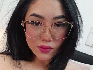 AnnaKomatsuu cam model profile picture 