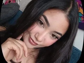 AnnaKomatsuu
