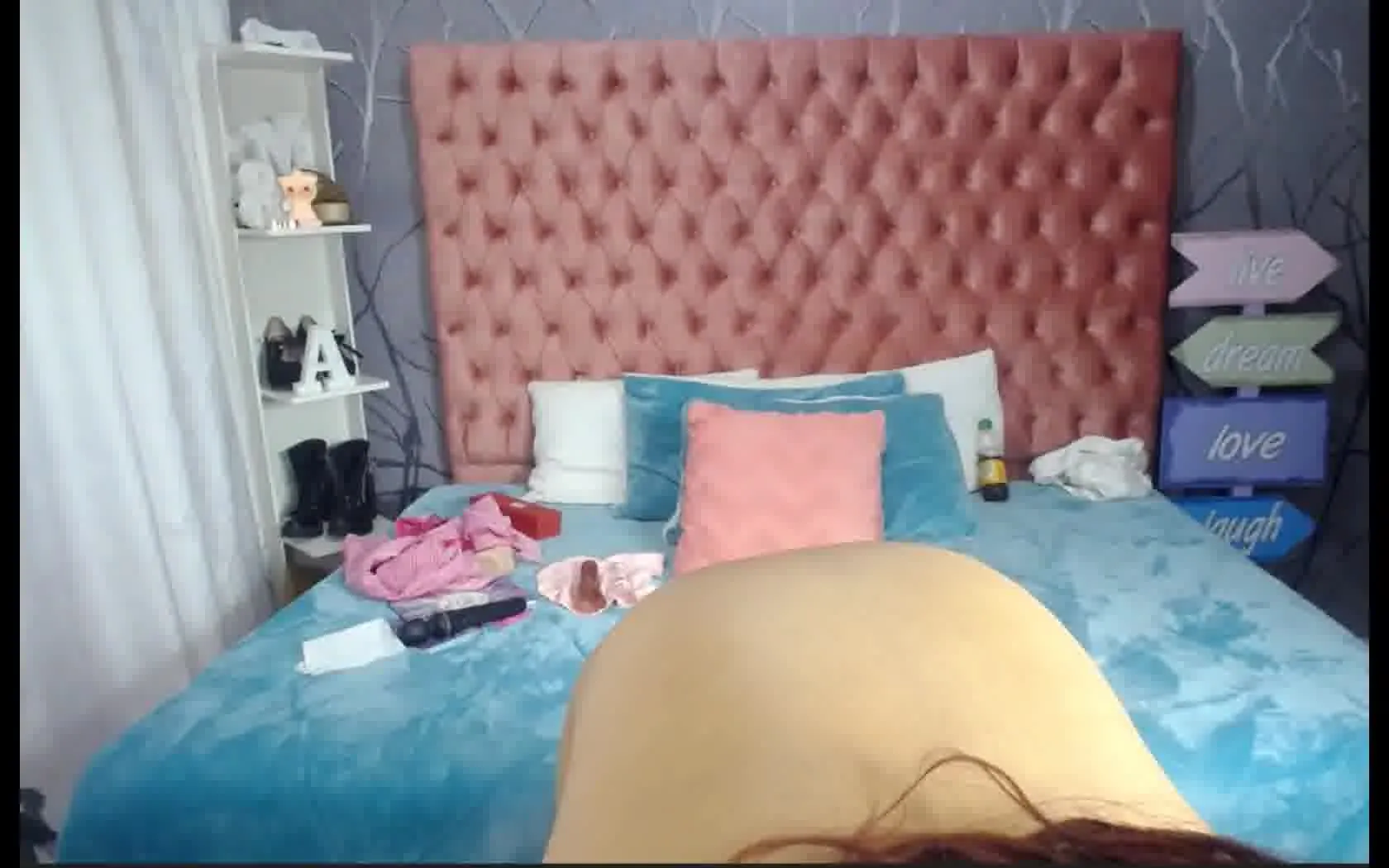 Artist KATERINNFOX Video 1