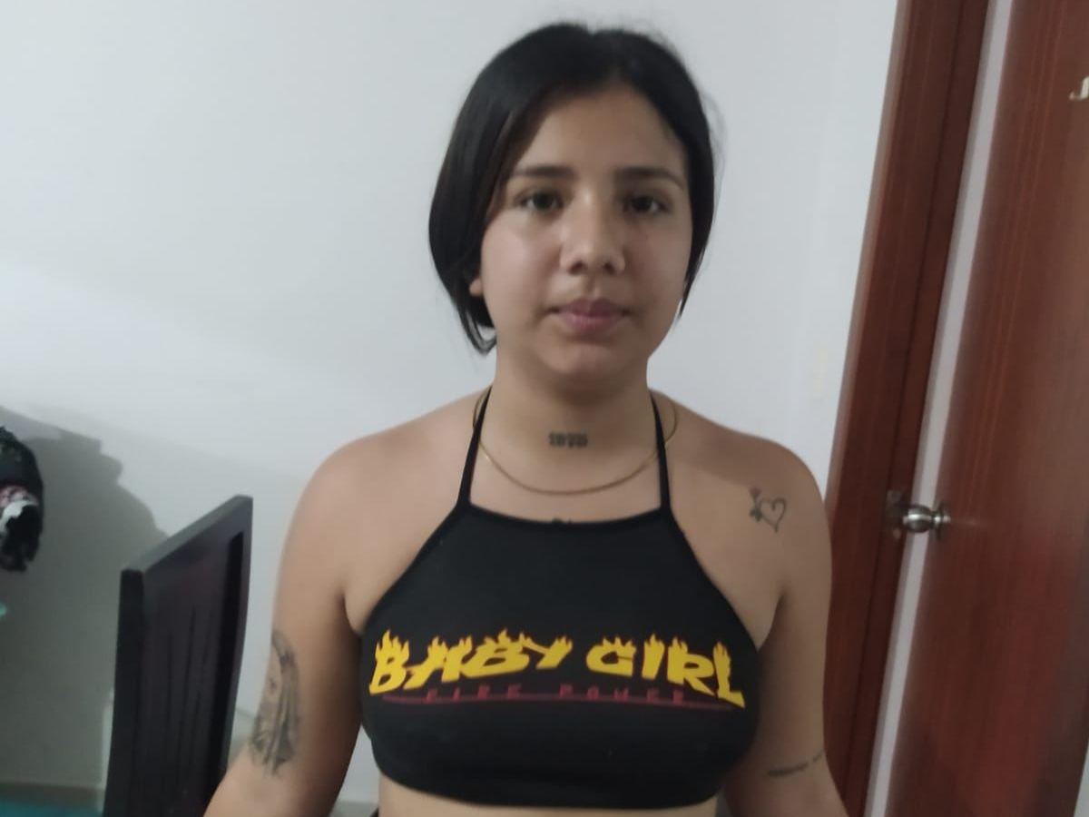 ladycole profilbild på webbkameramodell