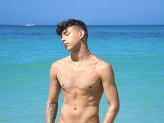 andrewcute18 profilbild på webbkameramodell