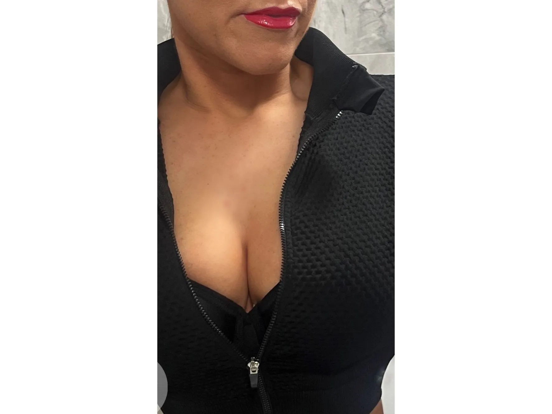 Profilbilde av ExhibitionistLou webkamera modell