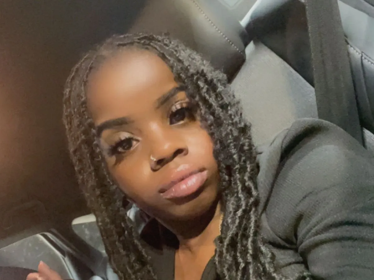 Imagen de perfil de modelo de cámara web de LeyahGoodie