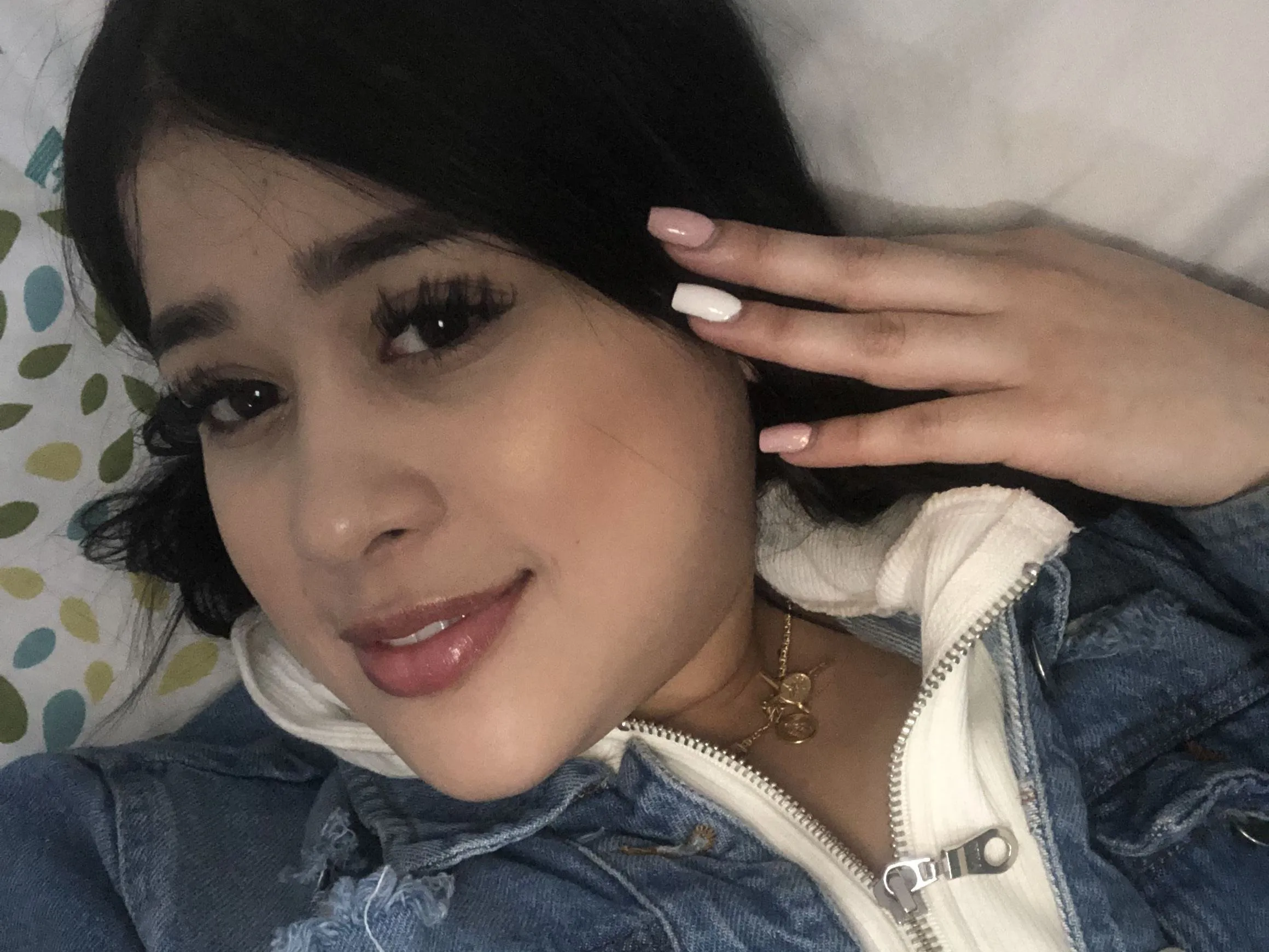 Imagen de perfil de modelo de cámara web de LeylaBendetti