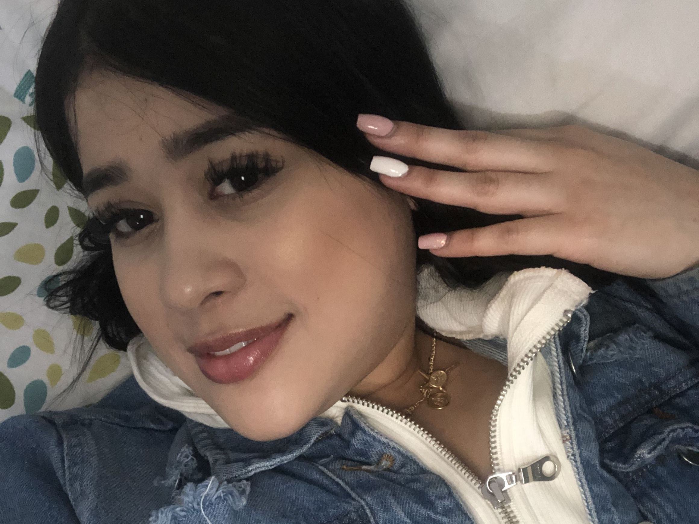 Imagen de perfil de modelo de cámara web de LeylaBendetti