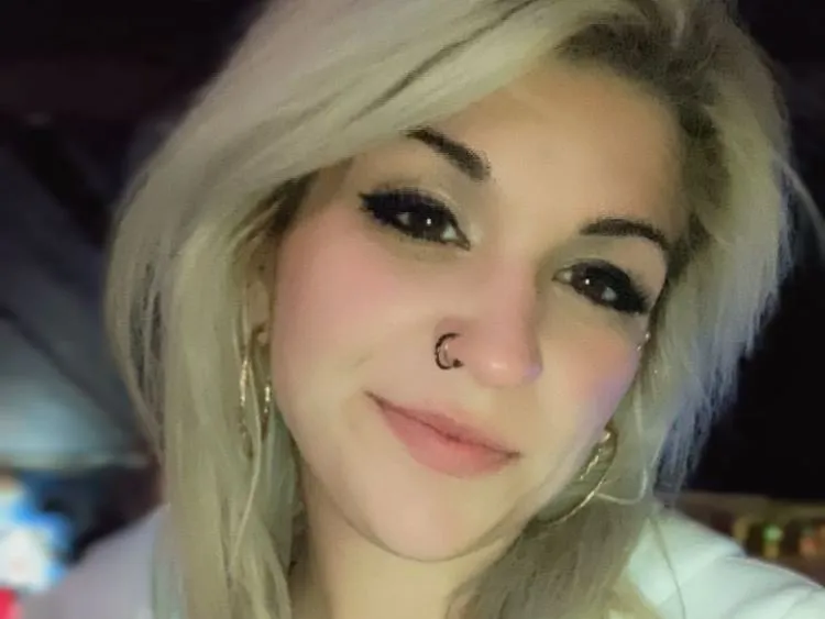 JennuhhJam immagine del profilo del modello di cam