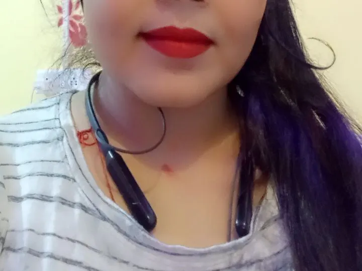 misskomaa profilbild på webbkameramodell