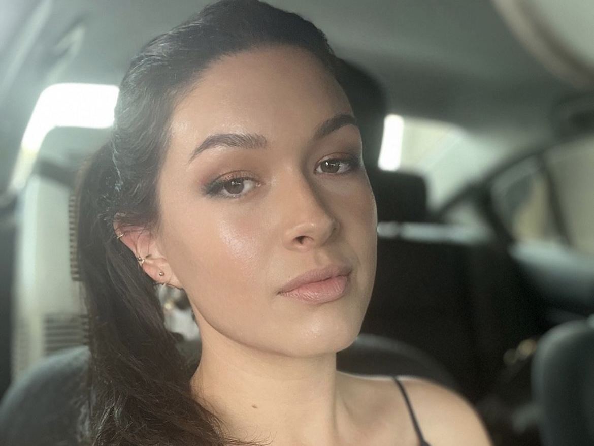 Imagen de perfil de modelo de cámara web de AveryRayz