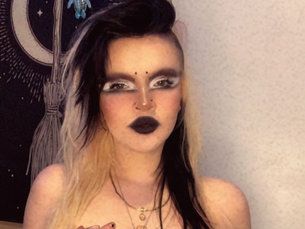 ChasingSelene cam model profile picture