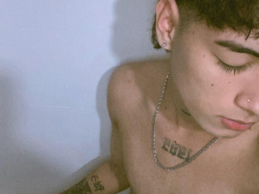 xToshiox cam model profile picture