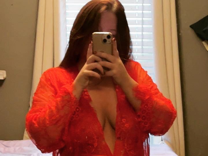 Imagen de perfil de modelo de cámara web de AlexandriaRed