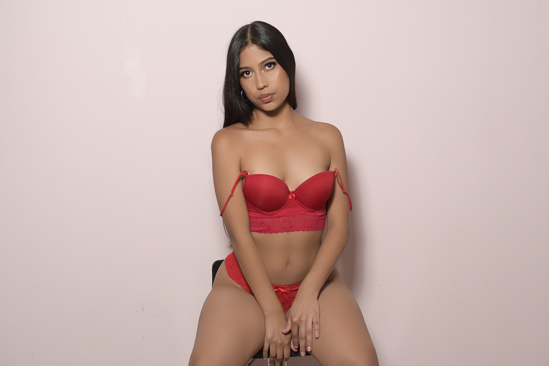 Performer BillieHarper Photo 8