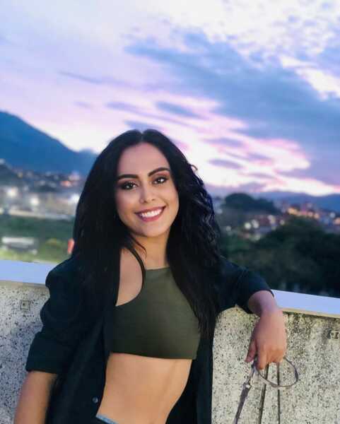 Interprète BrianaKeyns Photo 3