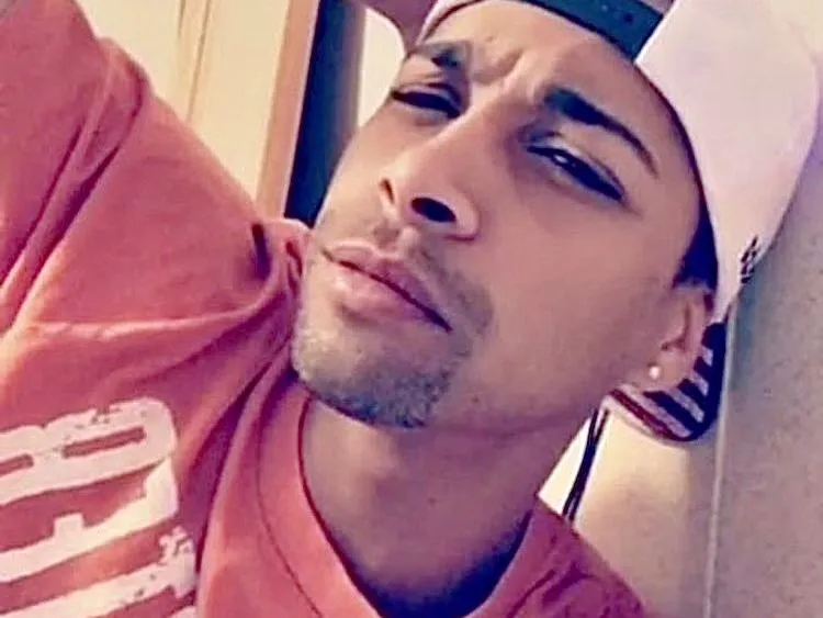 Imagen de perfil de modelo de cámara web de Chev21Nice