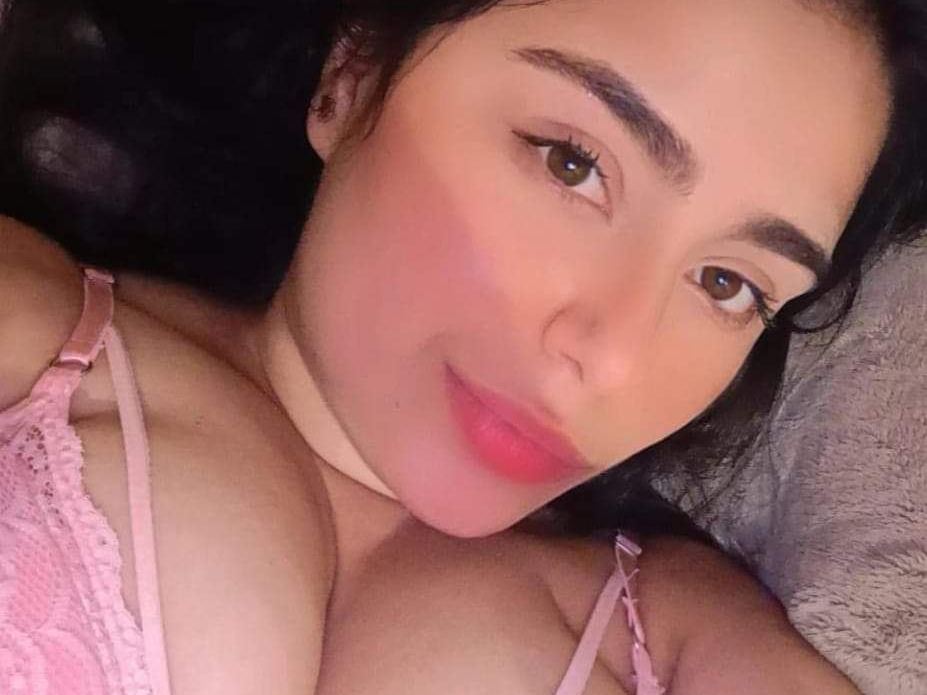 Image de profil du modèle de webcam celinealdana18