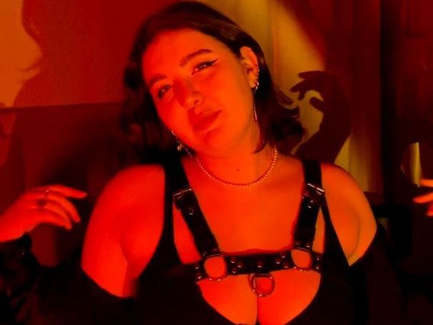 Image de profil du modèle de webcam LalliBurn