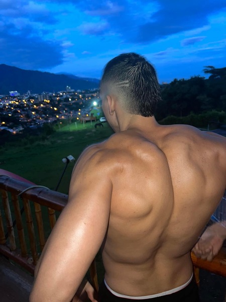 Performer ConorTaylor Photo 4