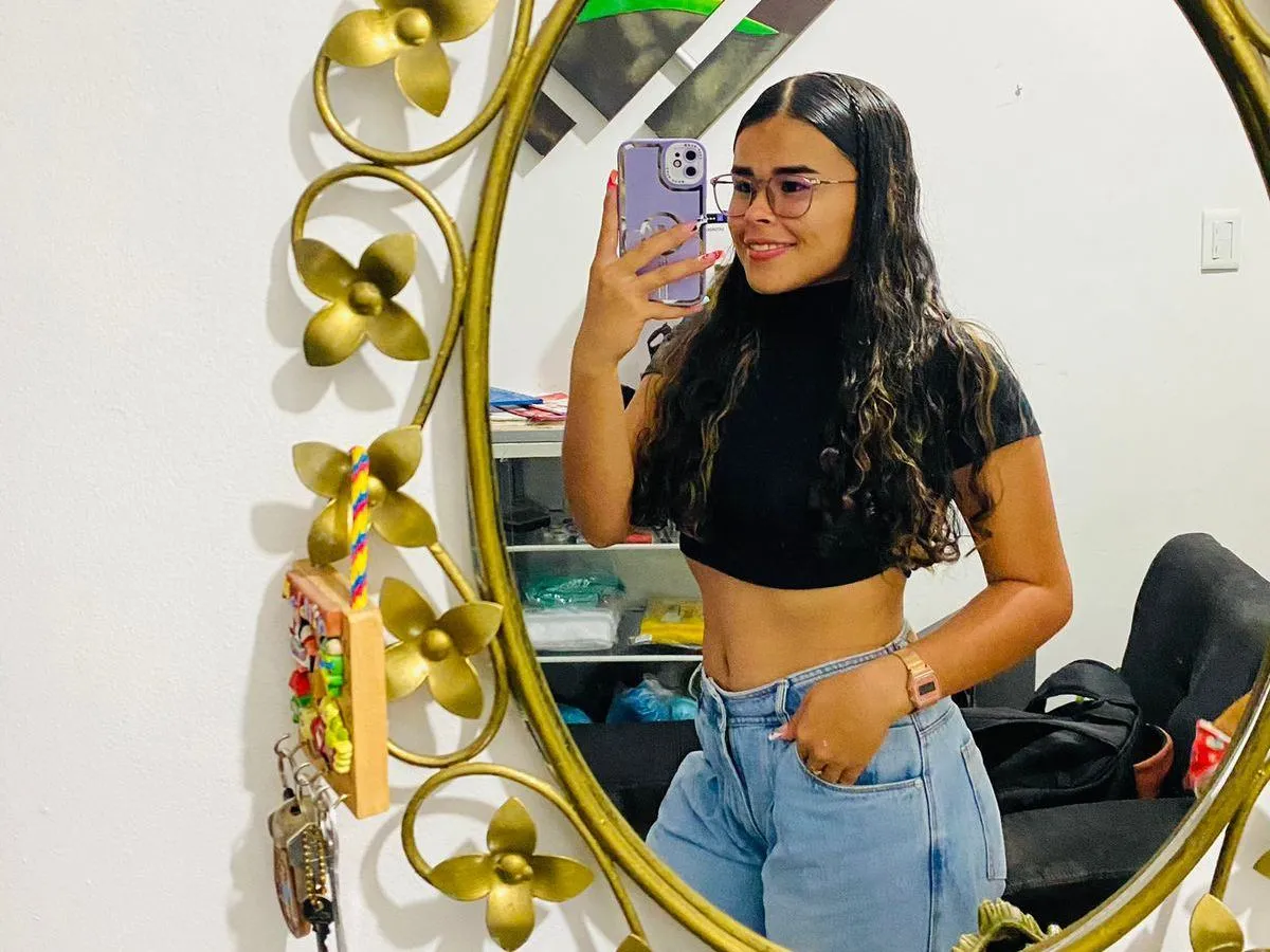 Image de profil du modèle de webcam celestesmithh