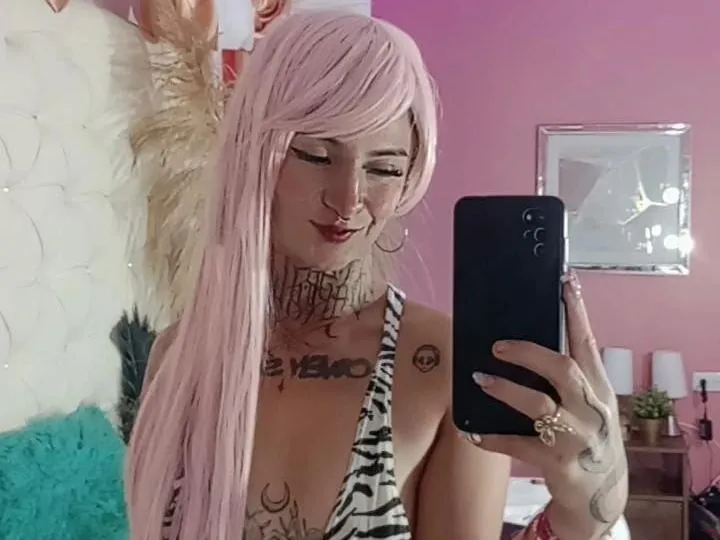 Erikagrisales profielfoto van cam model