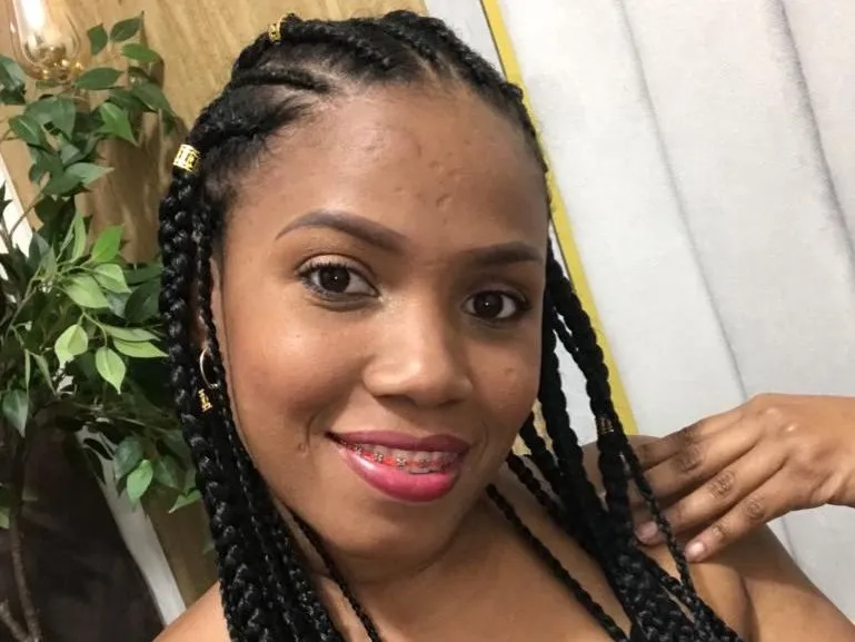 AlysonAndWill profilbild på webbkameramodell