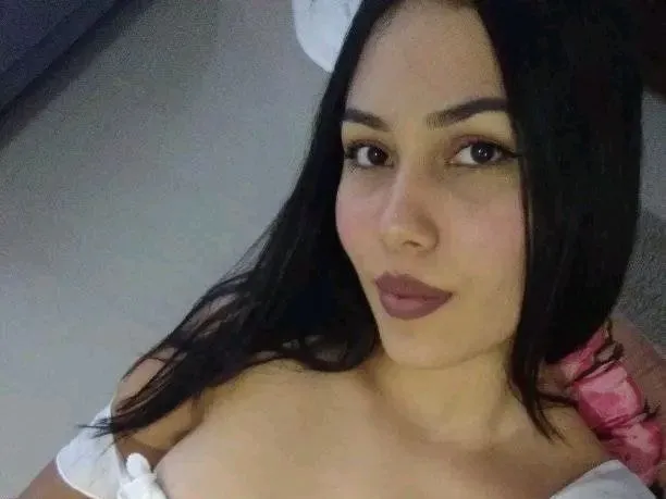 KallieHotson profilbild på webbkameramodell