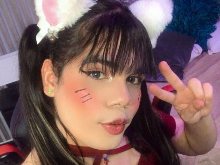 Imagen de perfil de modelo de cámara web de ViiolettaCam