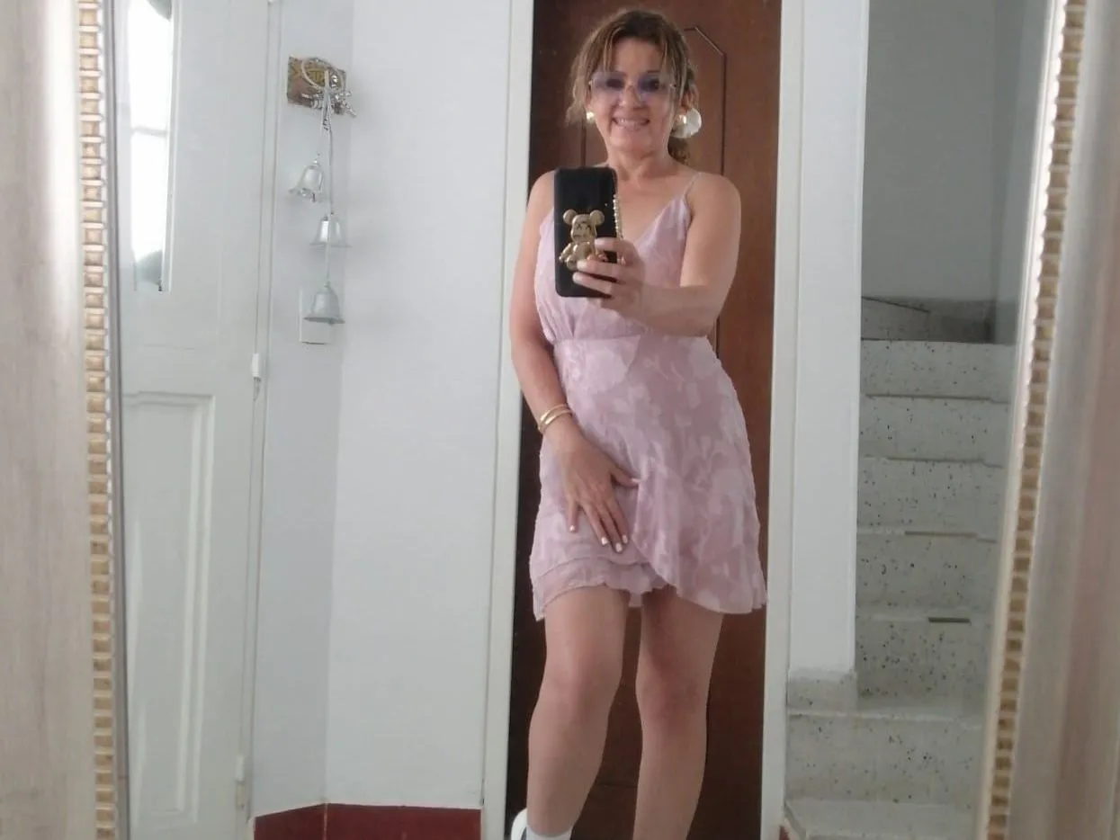 Martinalatina profielfoto van cam model