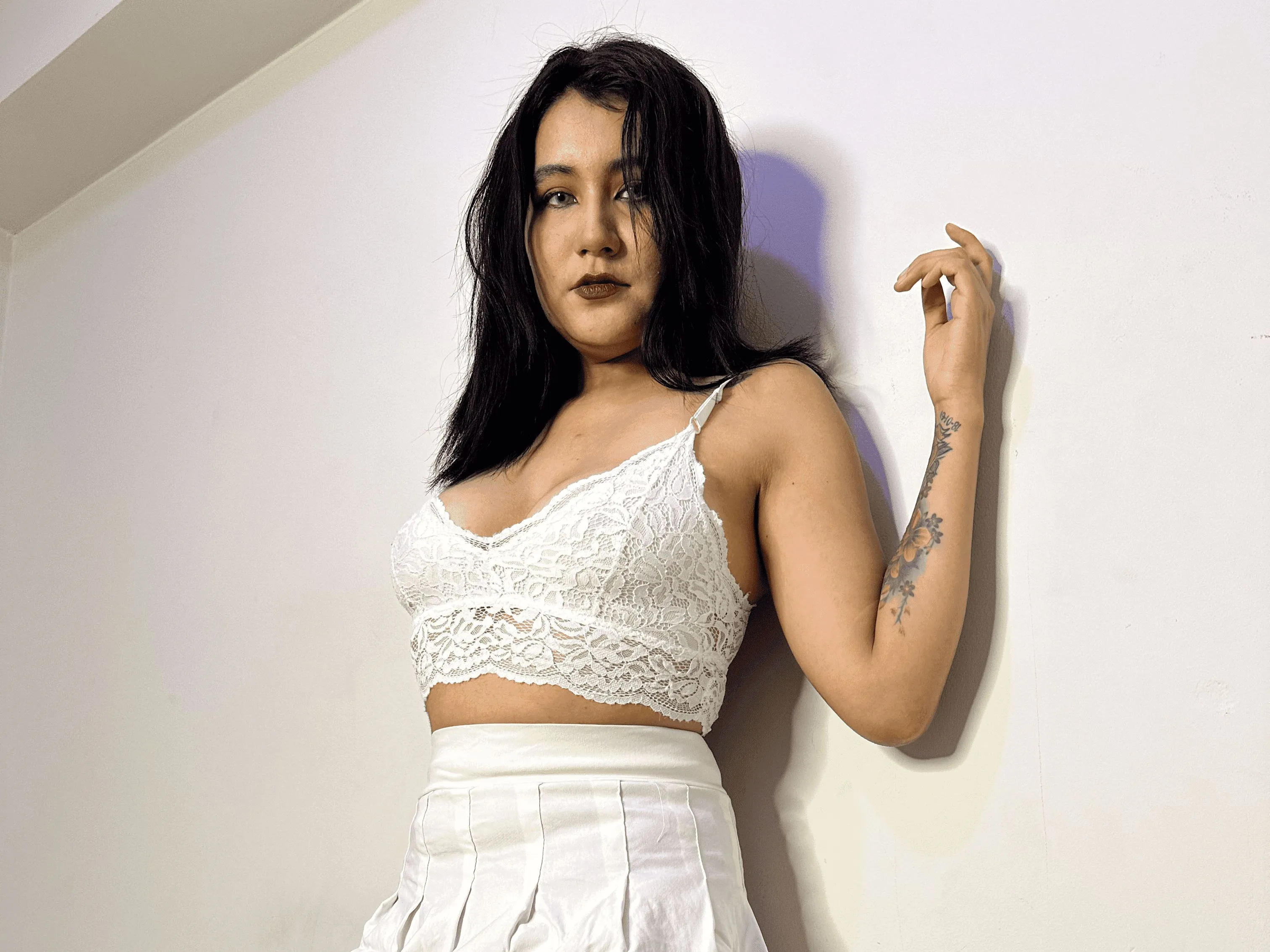 Imagen de perfil de modelo de cámara web de RaivenScarlette