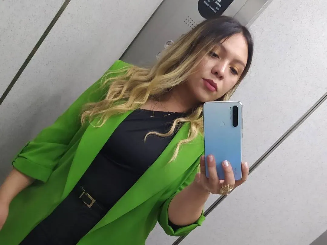 CamilaBu immagine del profilo del modello di cam