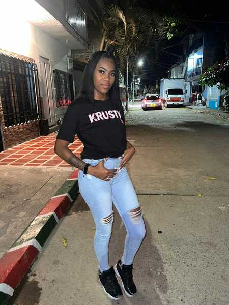 Interprete EmilyGarciaa18 Foto 3