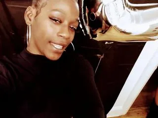 BloomingChocolate Profilbild des Cam-Modells