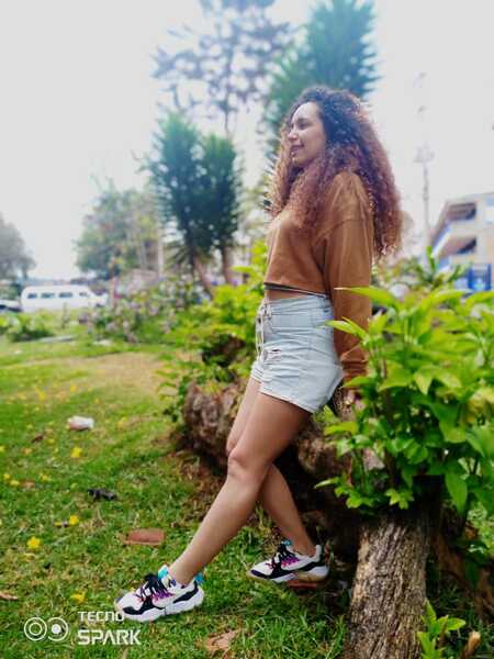 Performer HoneeyEvans Photo 6