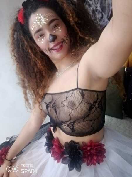 Performer HoneeyEvans Photo 12