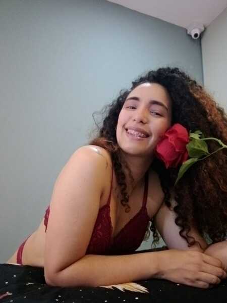 Performer HoneeyEvans Photo 9