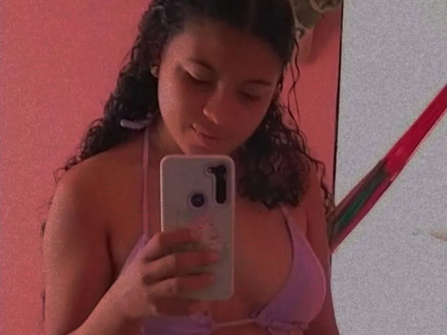 emilycuper Profilbild des Cam-Modells