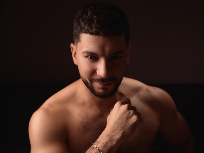 Performer JhonThan Photo 8