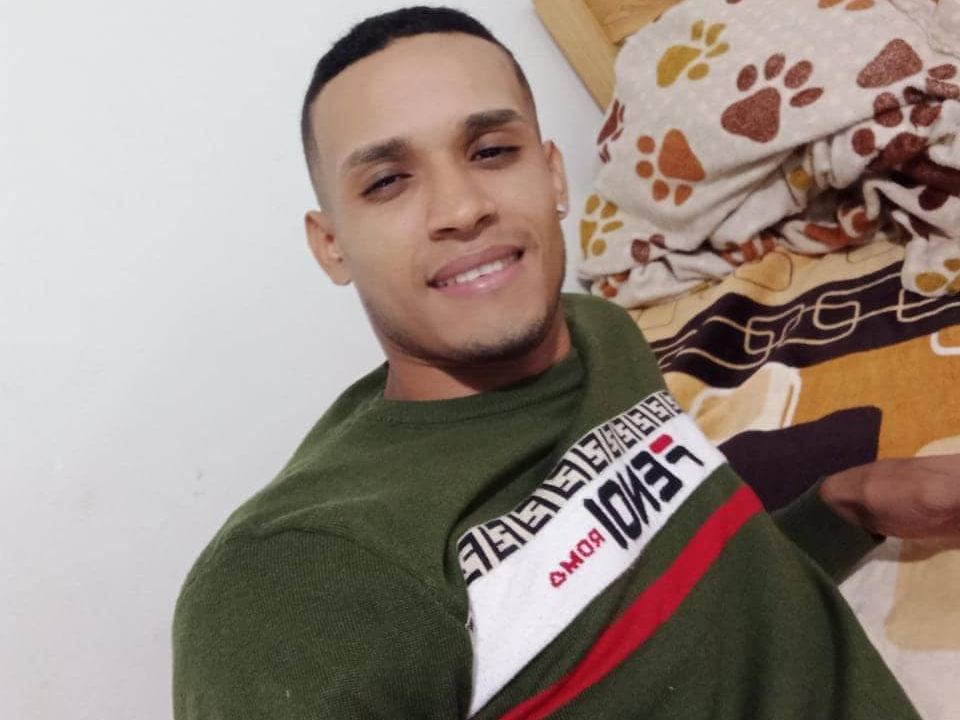 matheubigcok23cm cam model profile picture