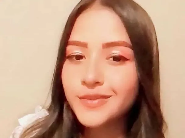 sweet19candy cam model profile picture