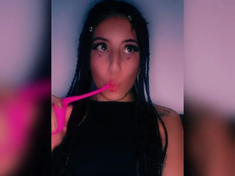 AngelikaDark24 profilbild på webbkameramodell