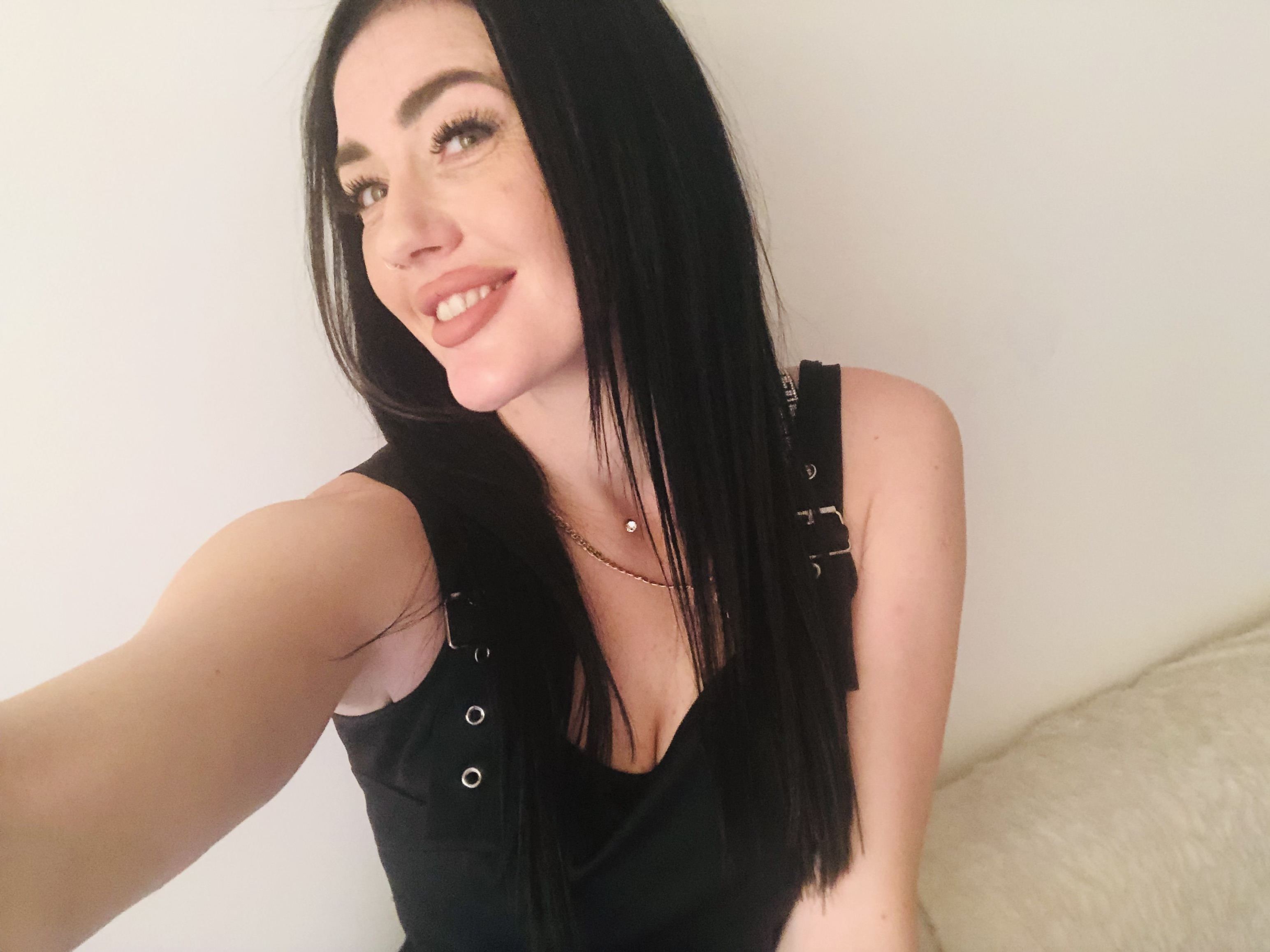 bellaCharm88 profilbild på webbkameramodell