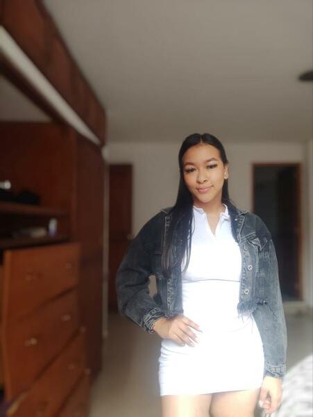 Artist AlyRodriguez Foto 9