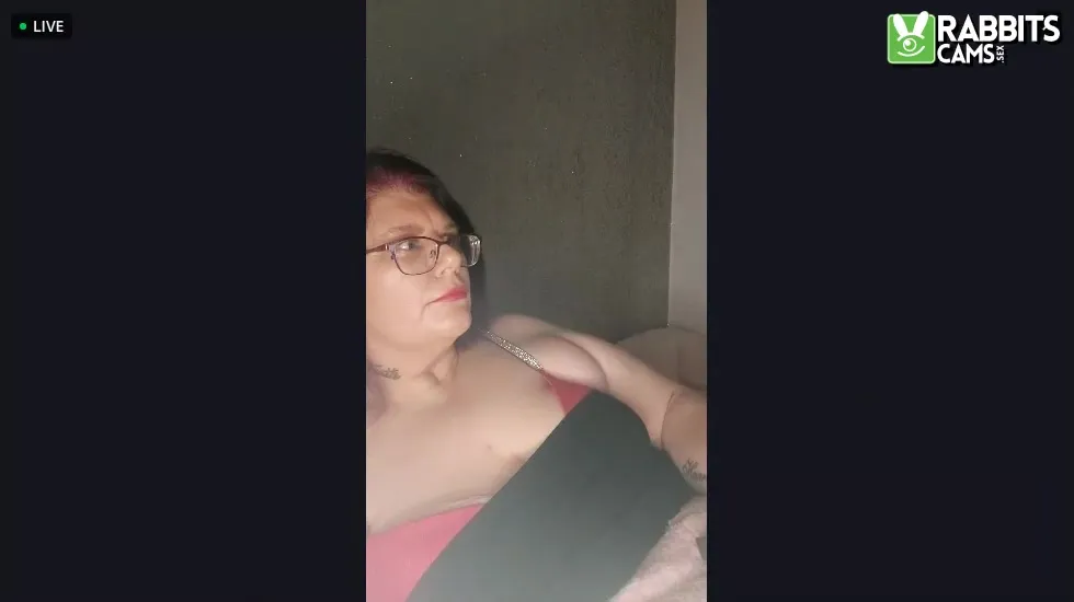 Artist leeanneHill Video 1