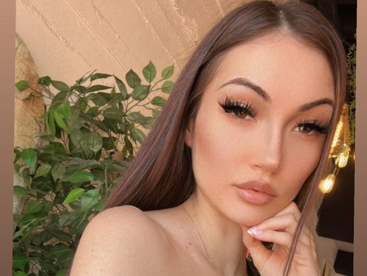 petitepocah profielfoto van cam model