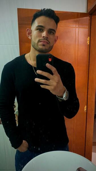 Artiest AaronMartin Foto 4