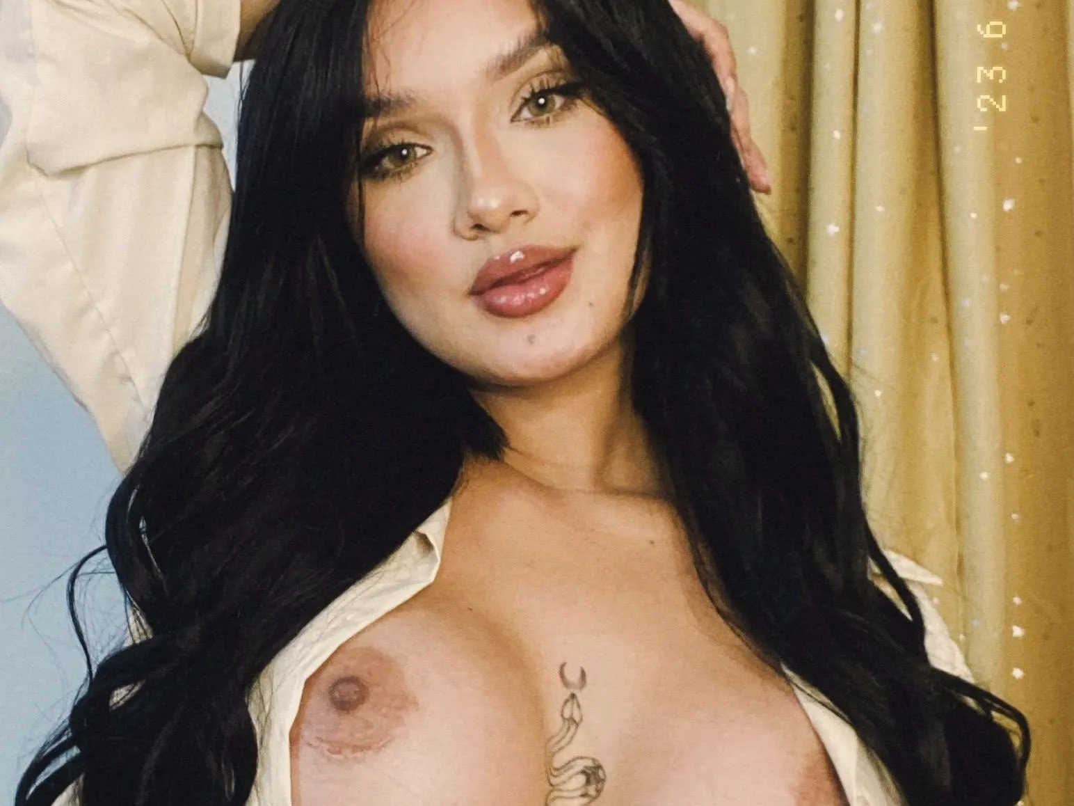 Imagen de perfil de modelo de cámara web de lottiecox18