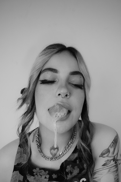 Artiest AgatthaHarknes Foto 5